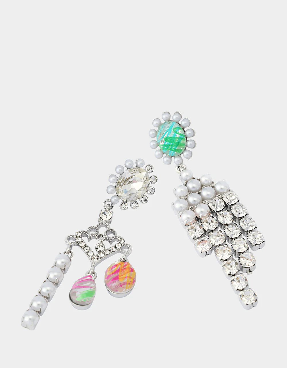 ART CAMPAIGN CHANDELIER MISMATCH EARRINGS - Image 3