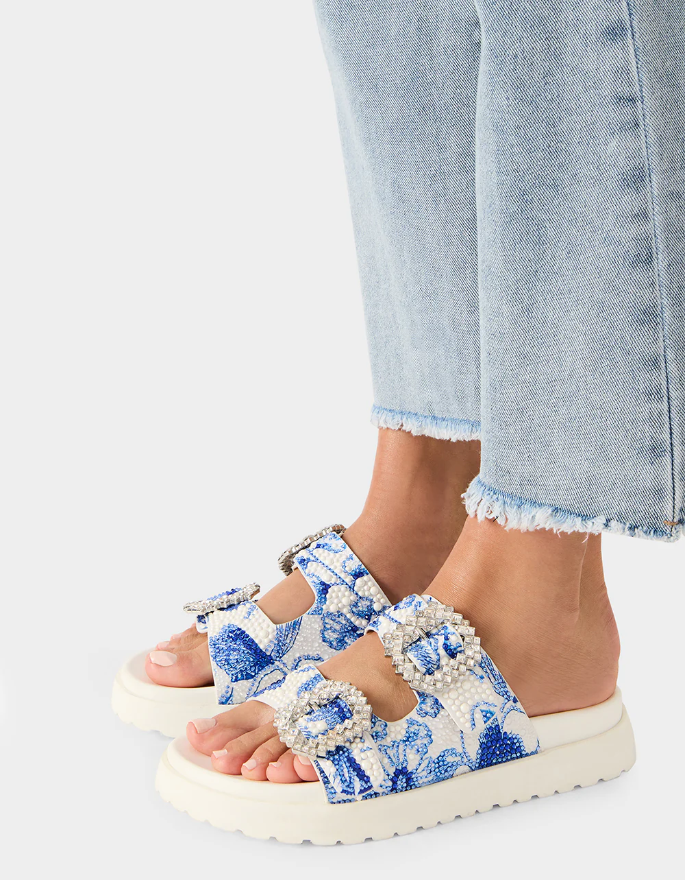 MATIE WHITE BLUE FLORAL - Image 2